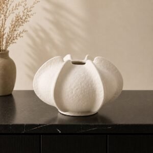 Strukturierte Keramik-Blumenvase